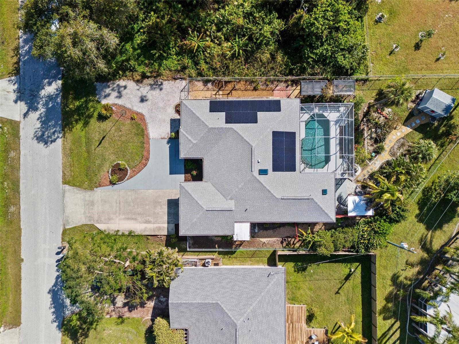 1081 FLEETWOOD DR NW