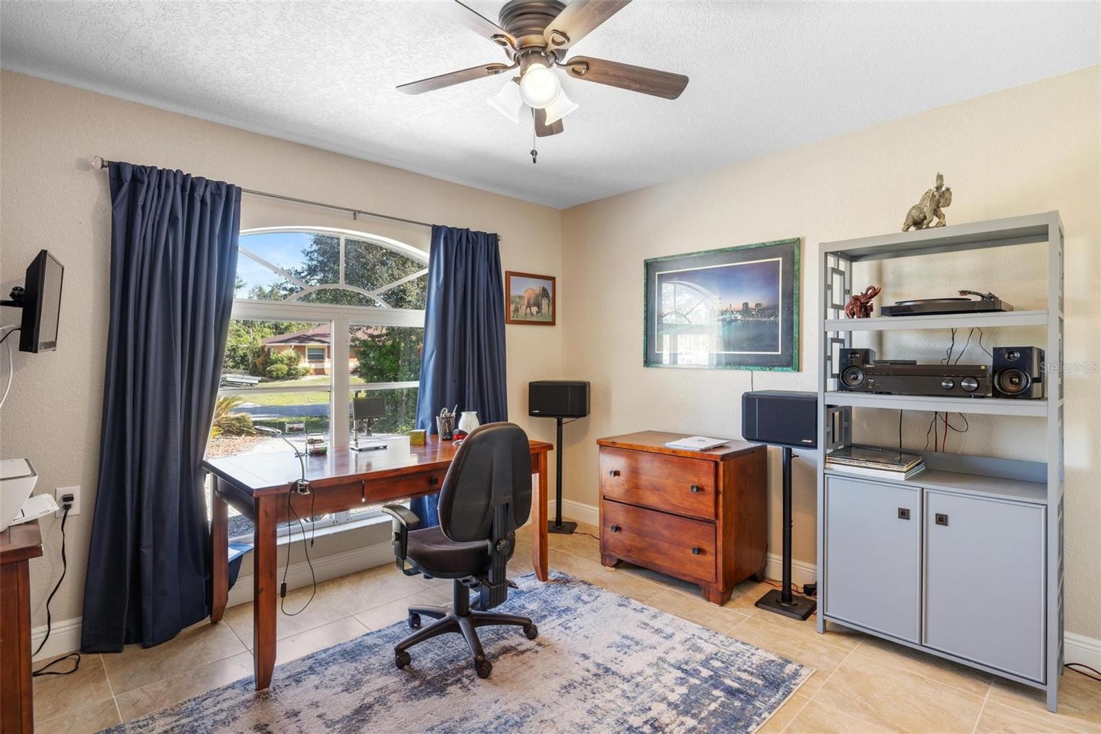 1081 FLEETWOOD DR NW