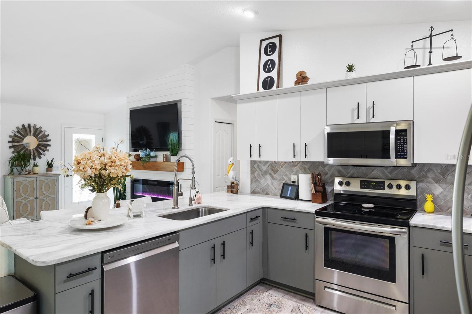 2730 JOHANNESBERG RD