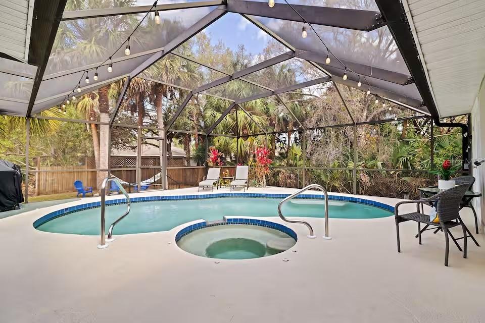 3173 S CRANBERRY BLVD