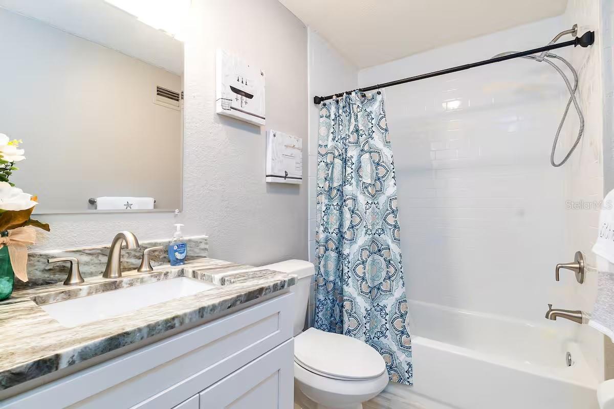 3173 S CRANBERRY BLVD