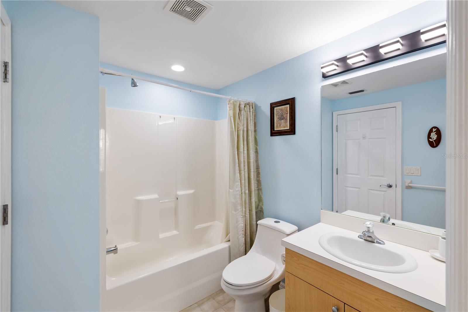 1216 RIO DE JANEIRO AVE #312