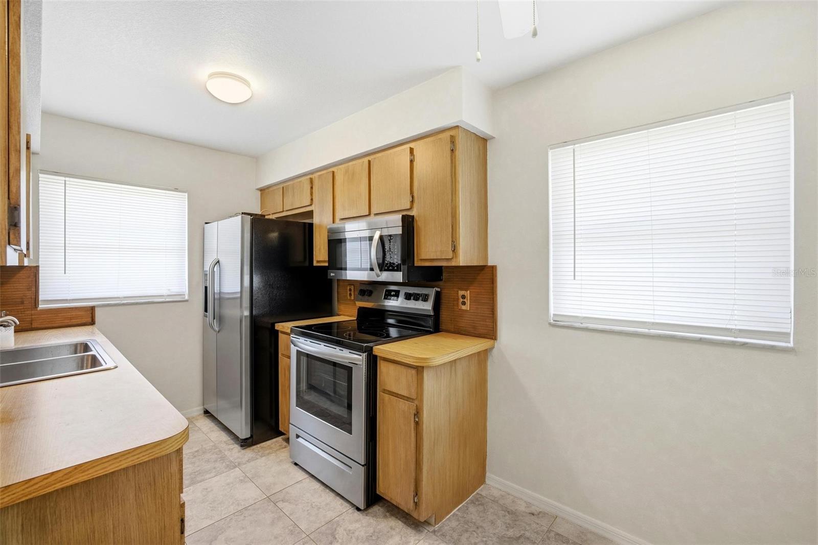 24540 HARBORVIEW RD #F1