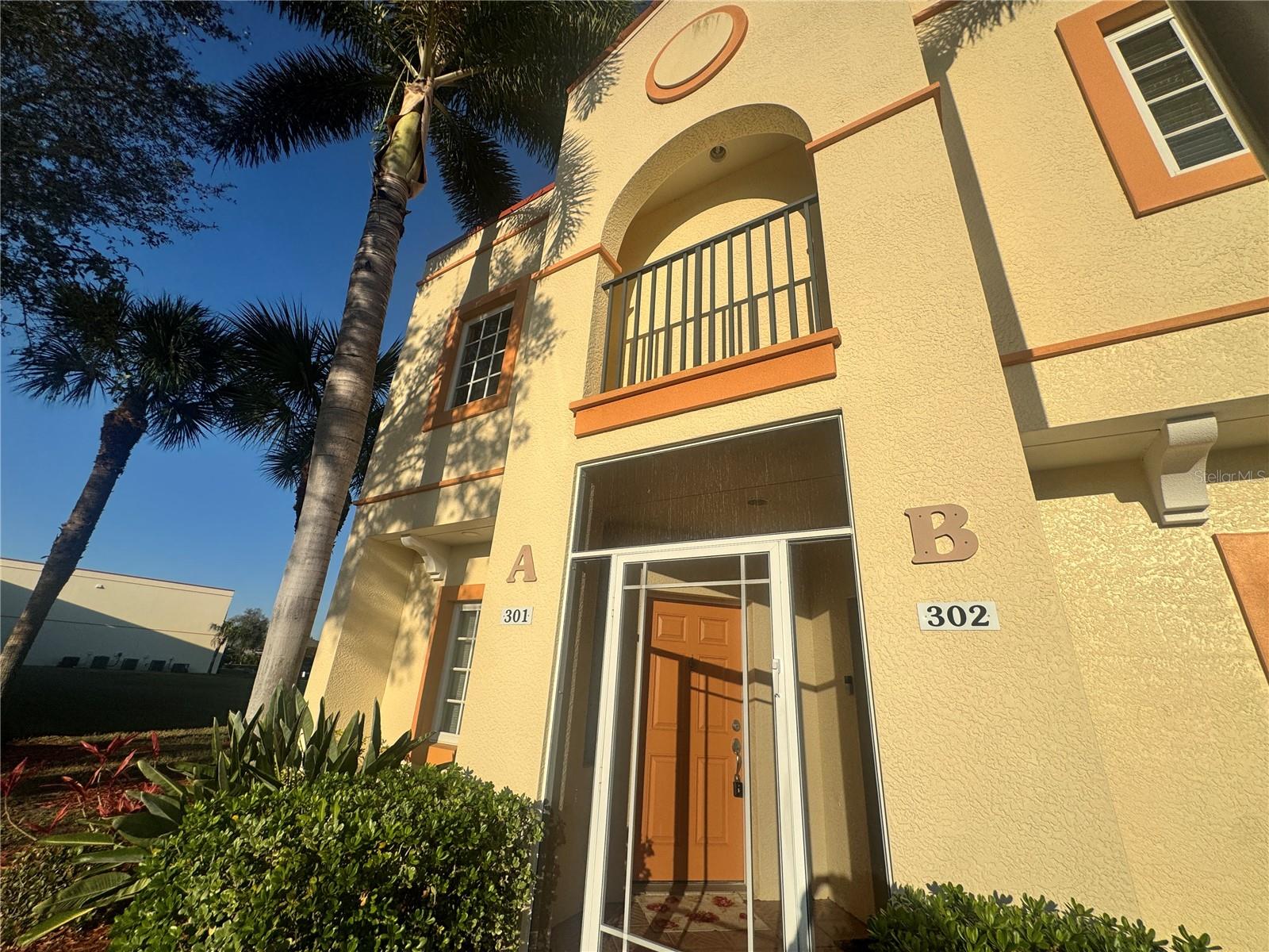 1216 RIO DE JANEIRO AVE #301