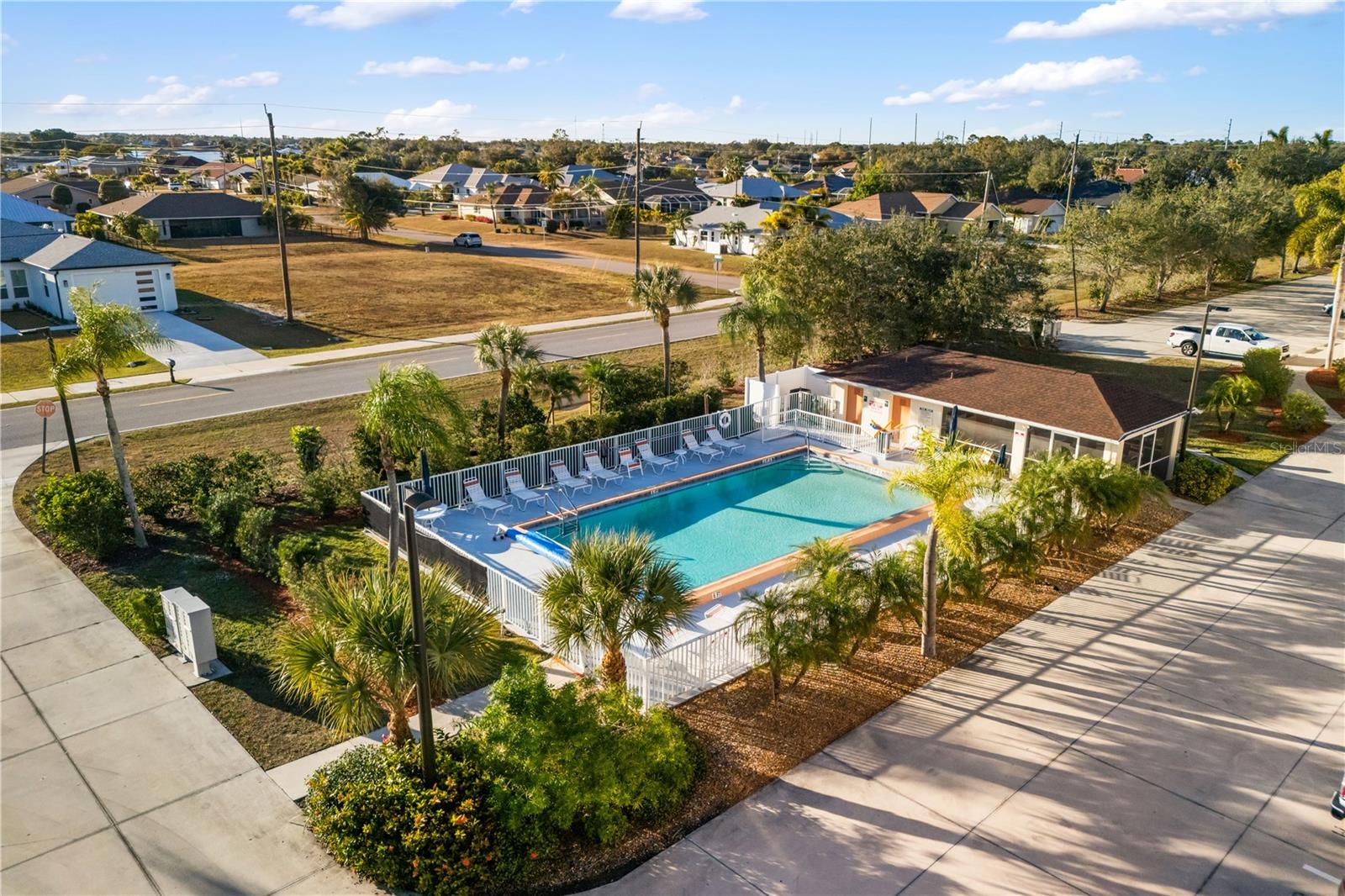 1216 RIO DE JANEIRO AVE #301