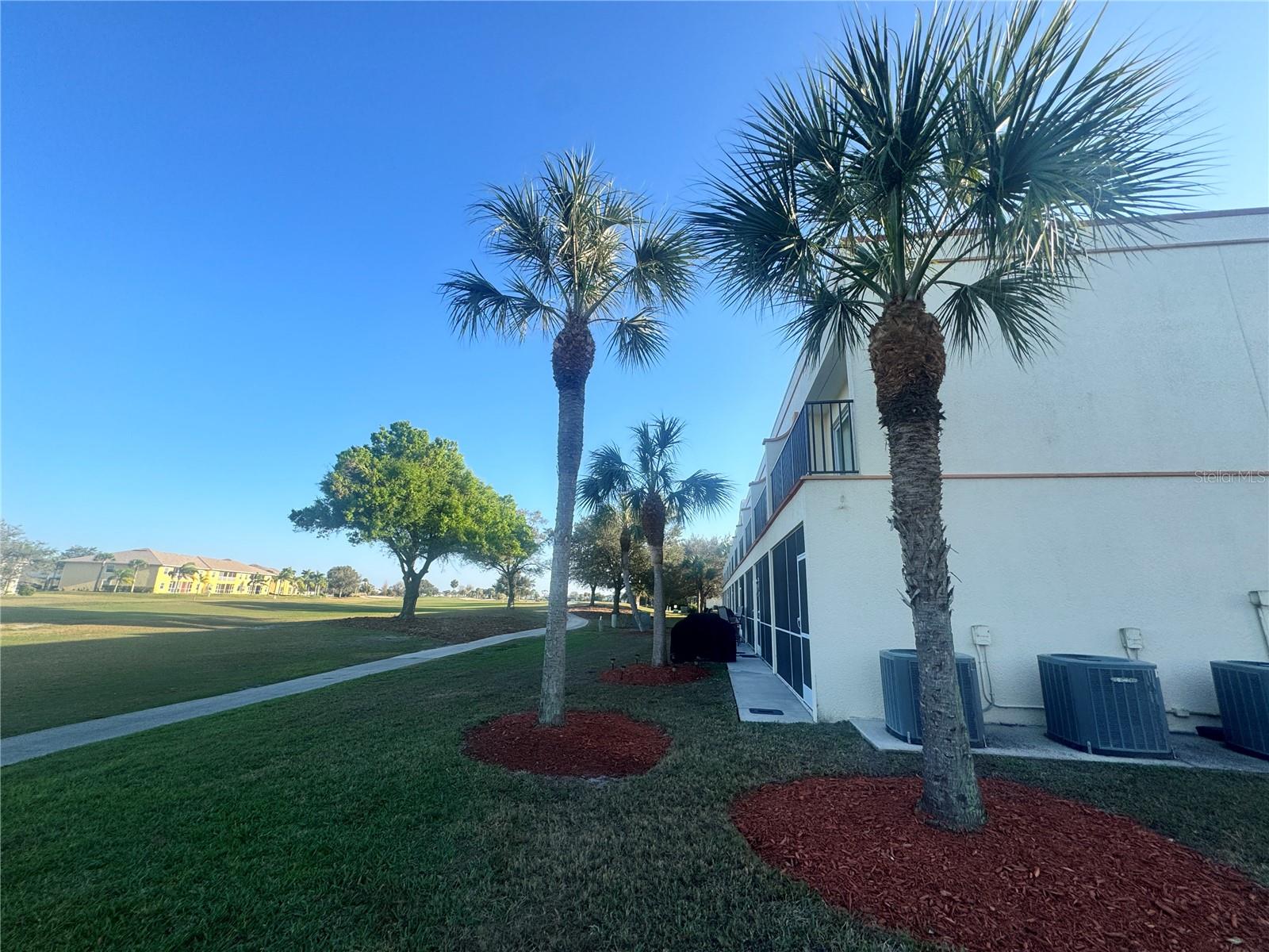 1216 RIO DE JANEIRO AVE #301