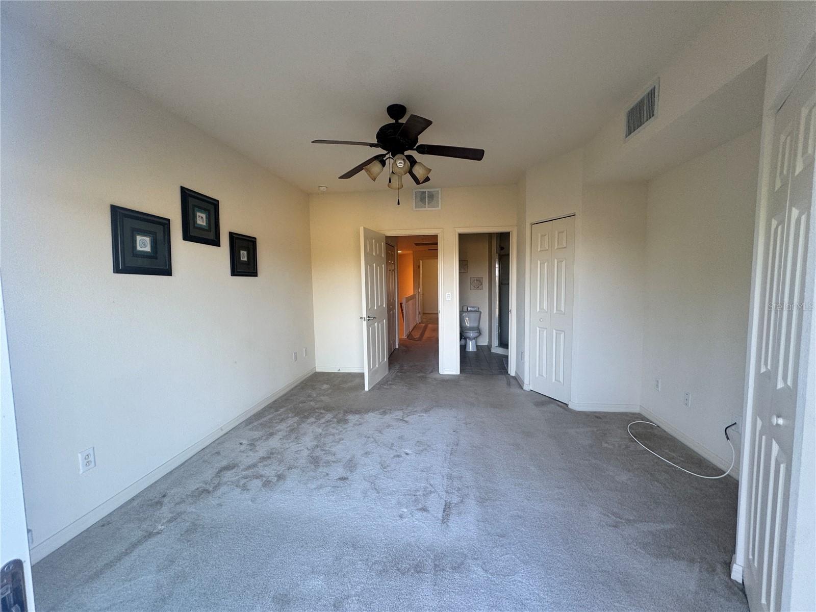 1216 RIO DE JANEIRO AVE #301