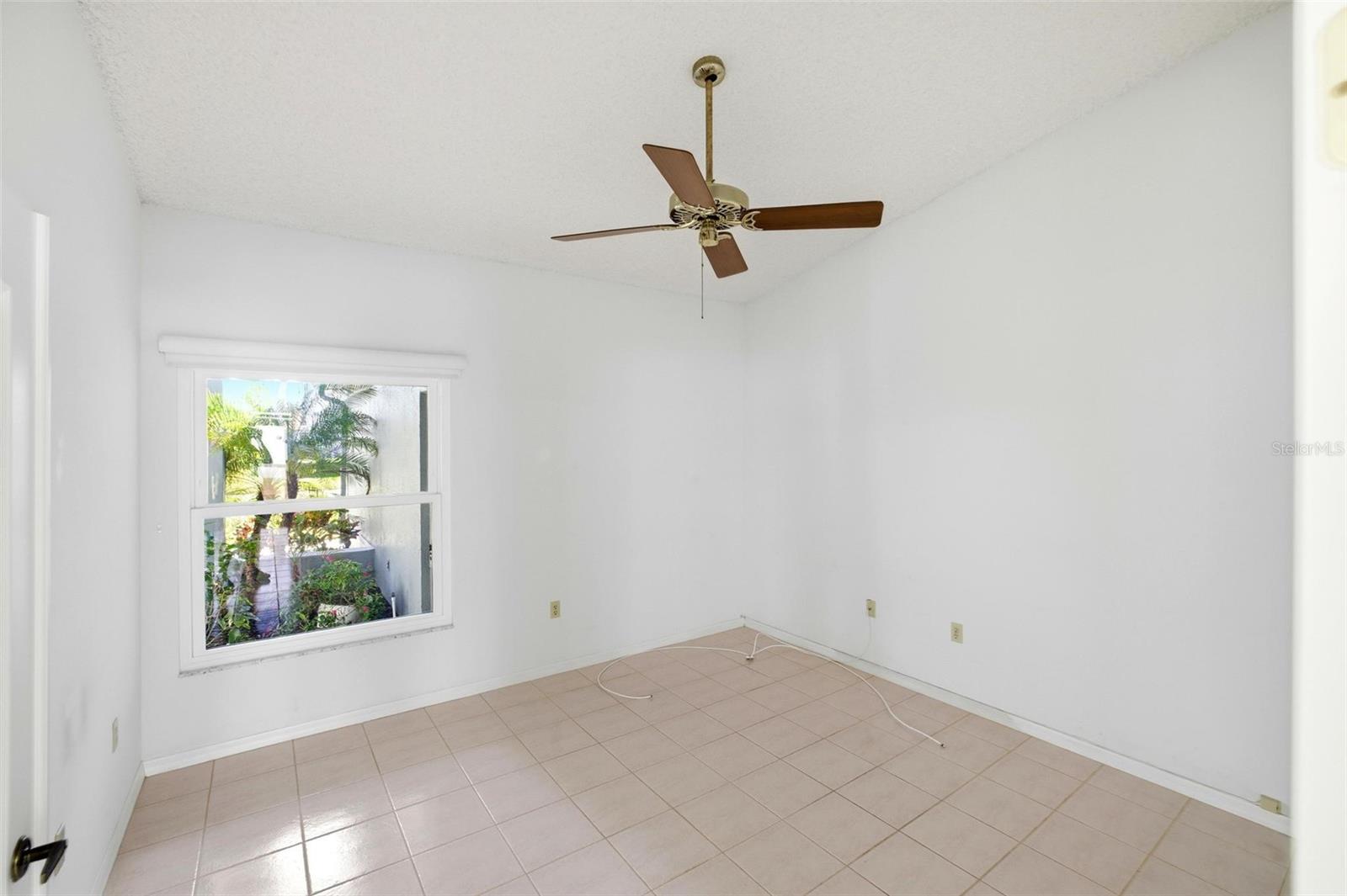 4132 SALERNES AVE #3095