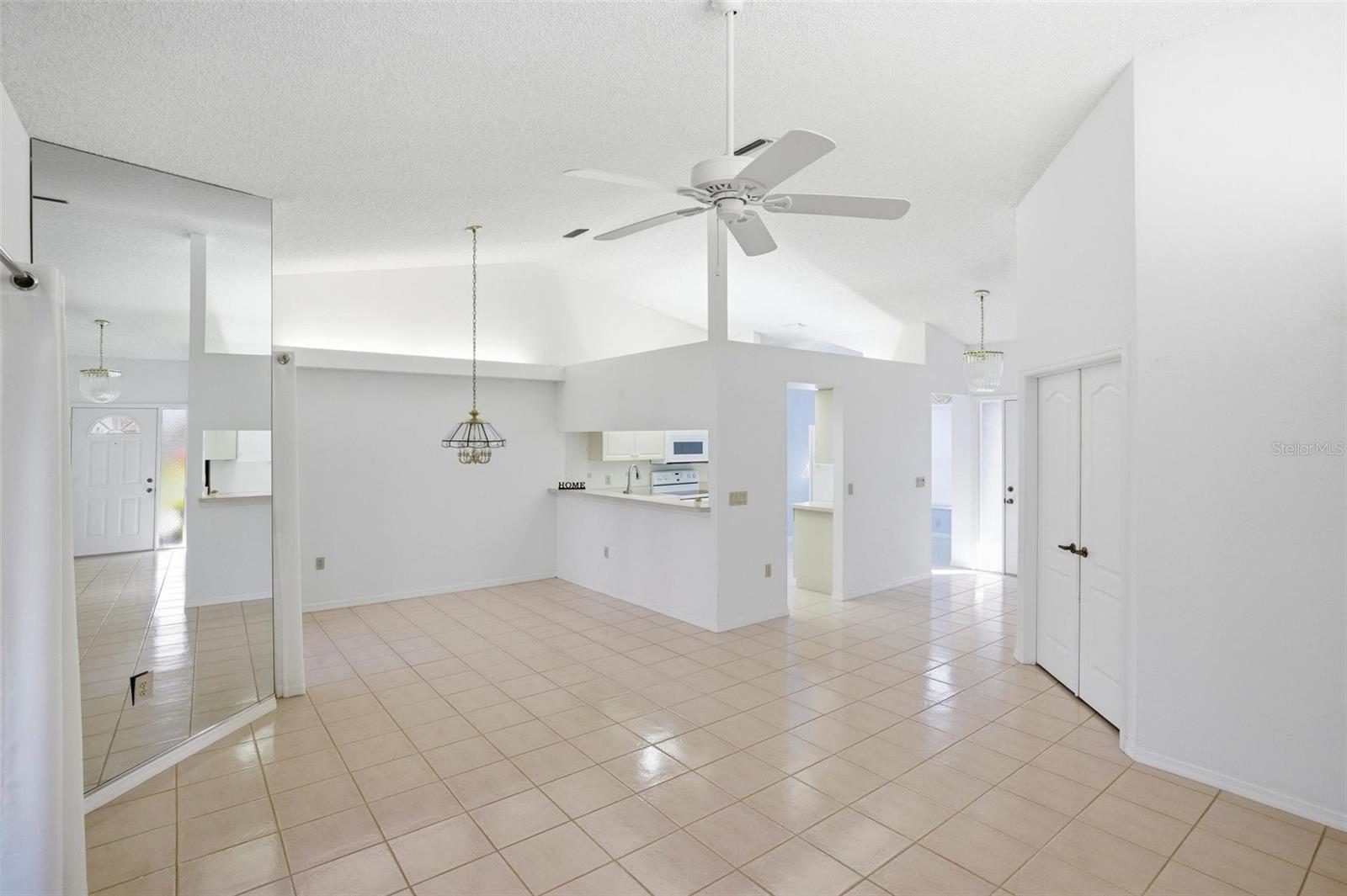 4132 SALERNES AVE #3095