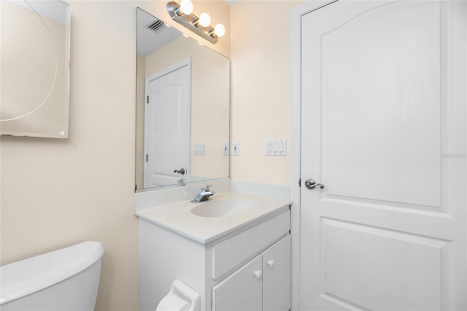 9910 GULFSTREAM BLVD