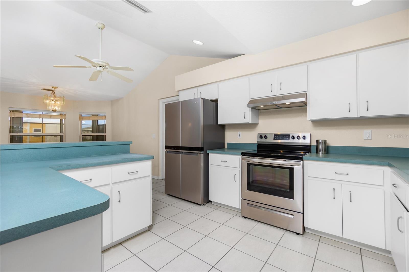 9910 GULFSTREAM BLVD