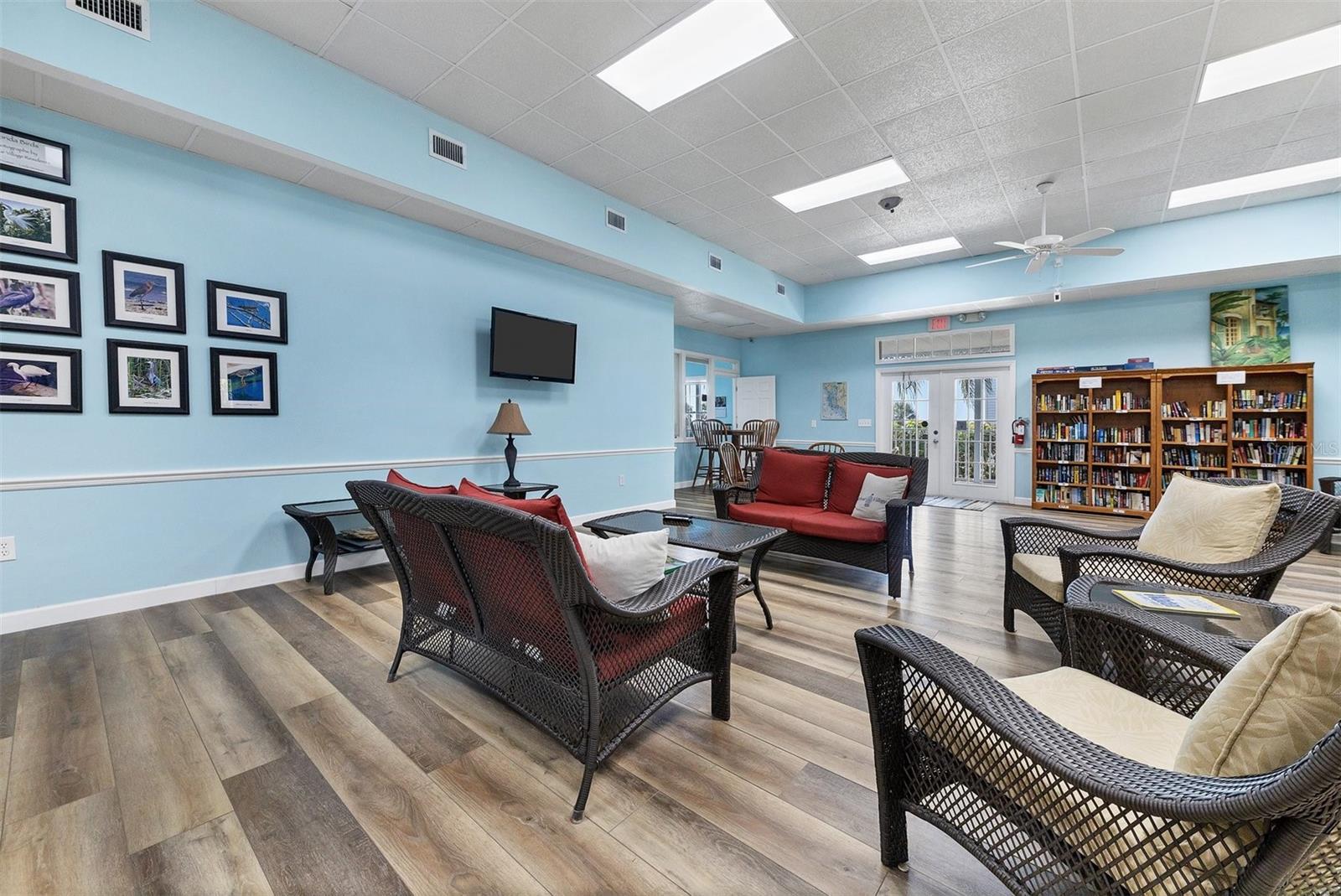 4410 WARREN AVE #306