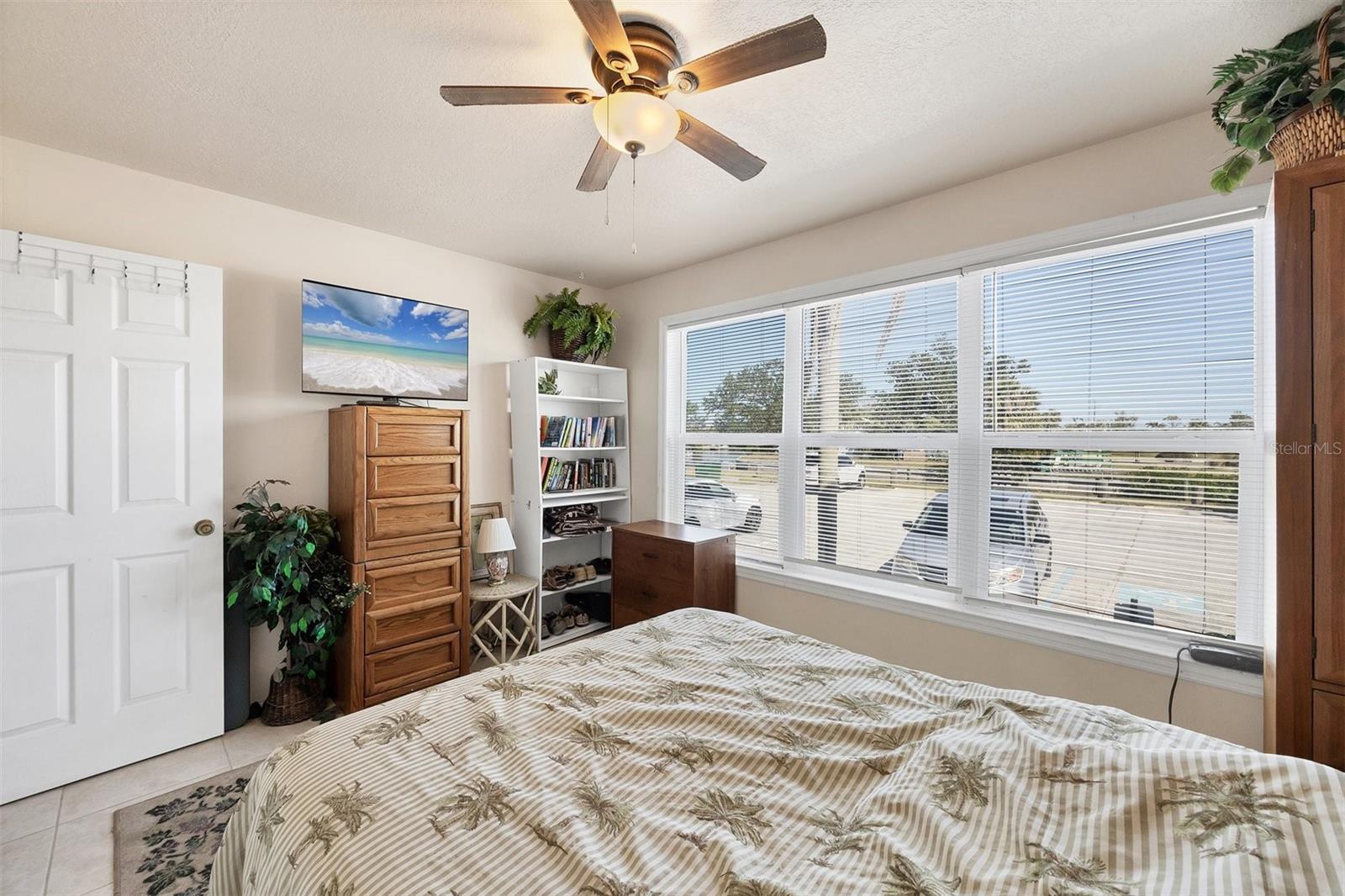 4410 WARREN AVE #306