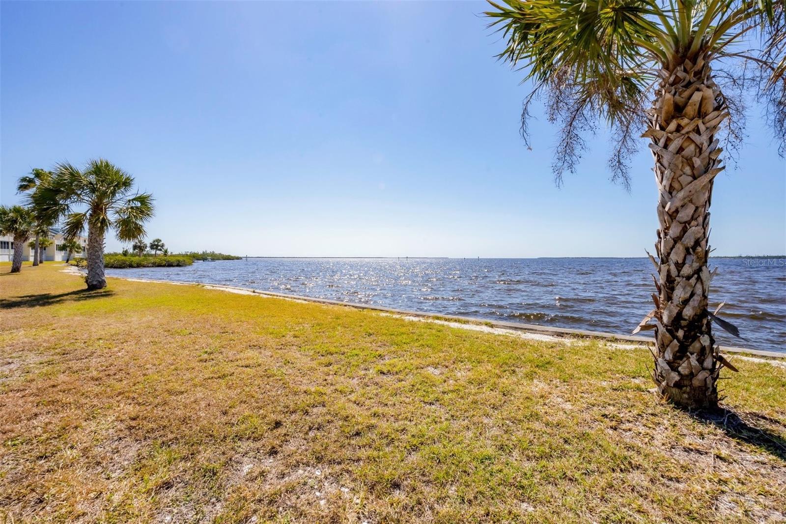 4410 WARREN AVE #306