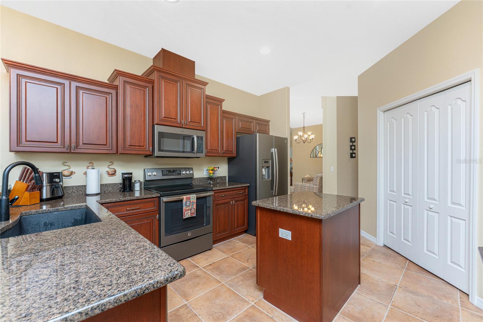 11343 DANCING RIVER DR