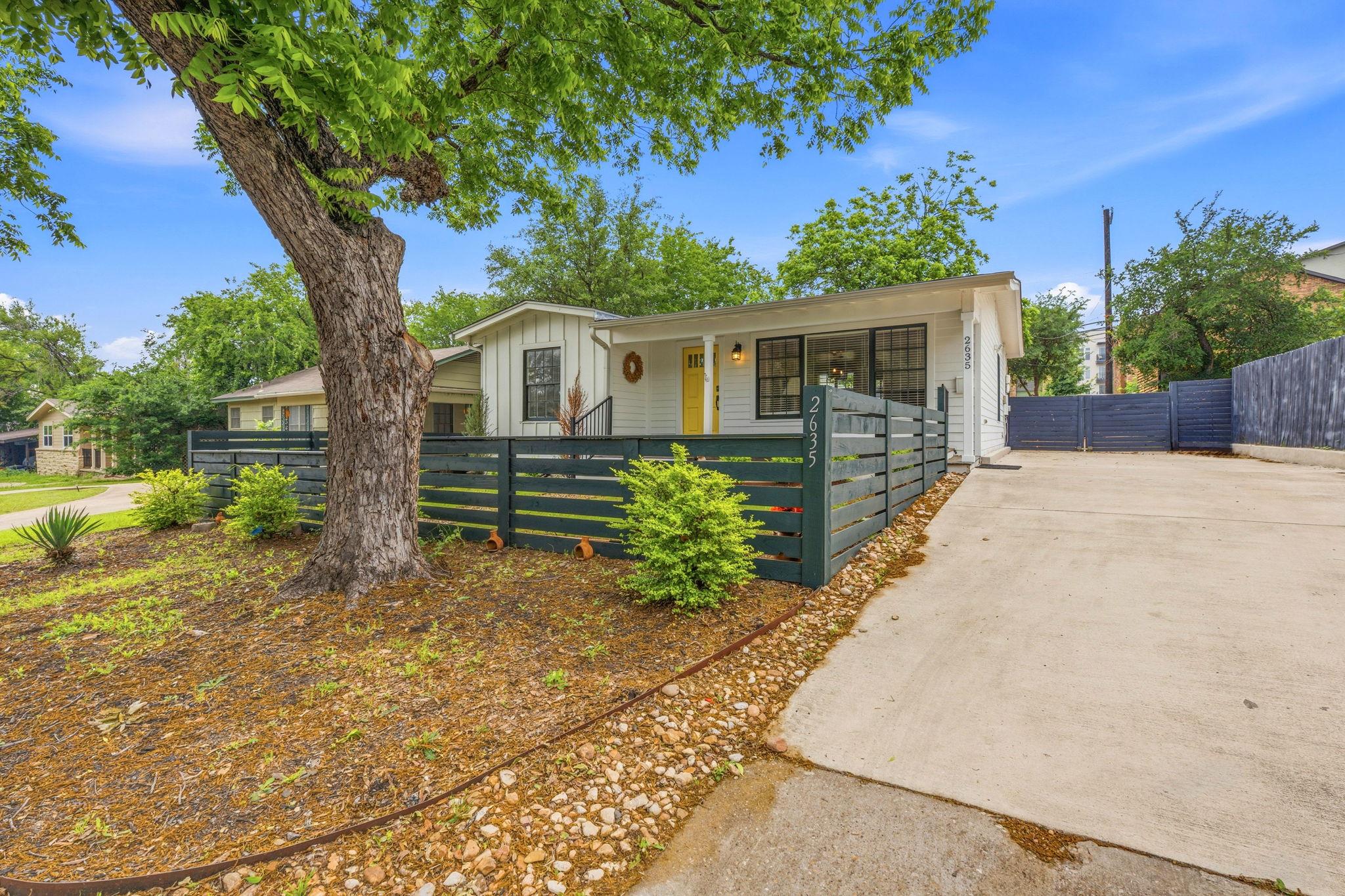 2635 W 45th ST