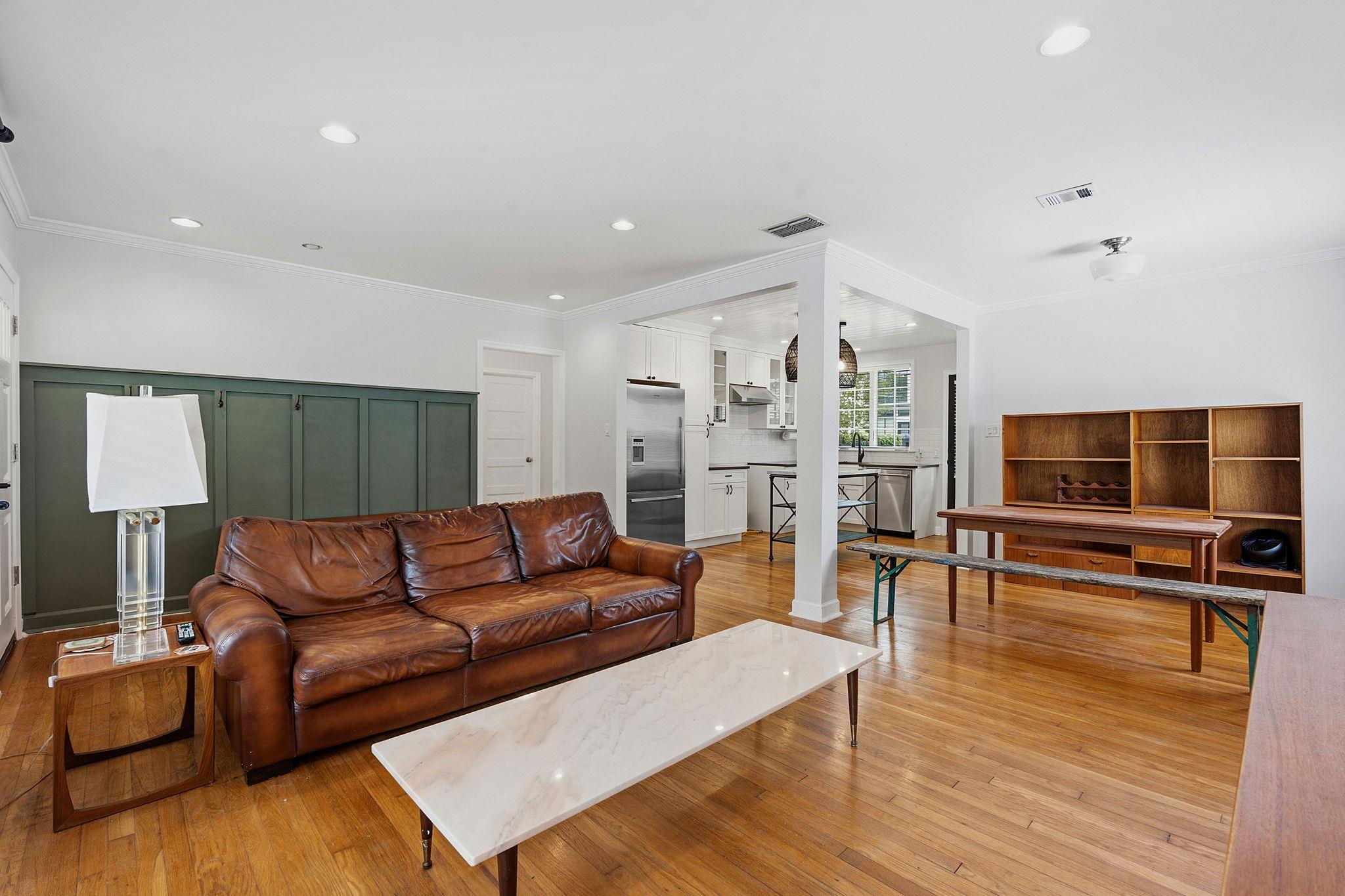 2635 W 45th ST