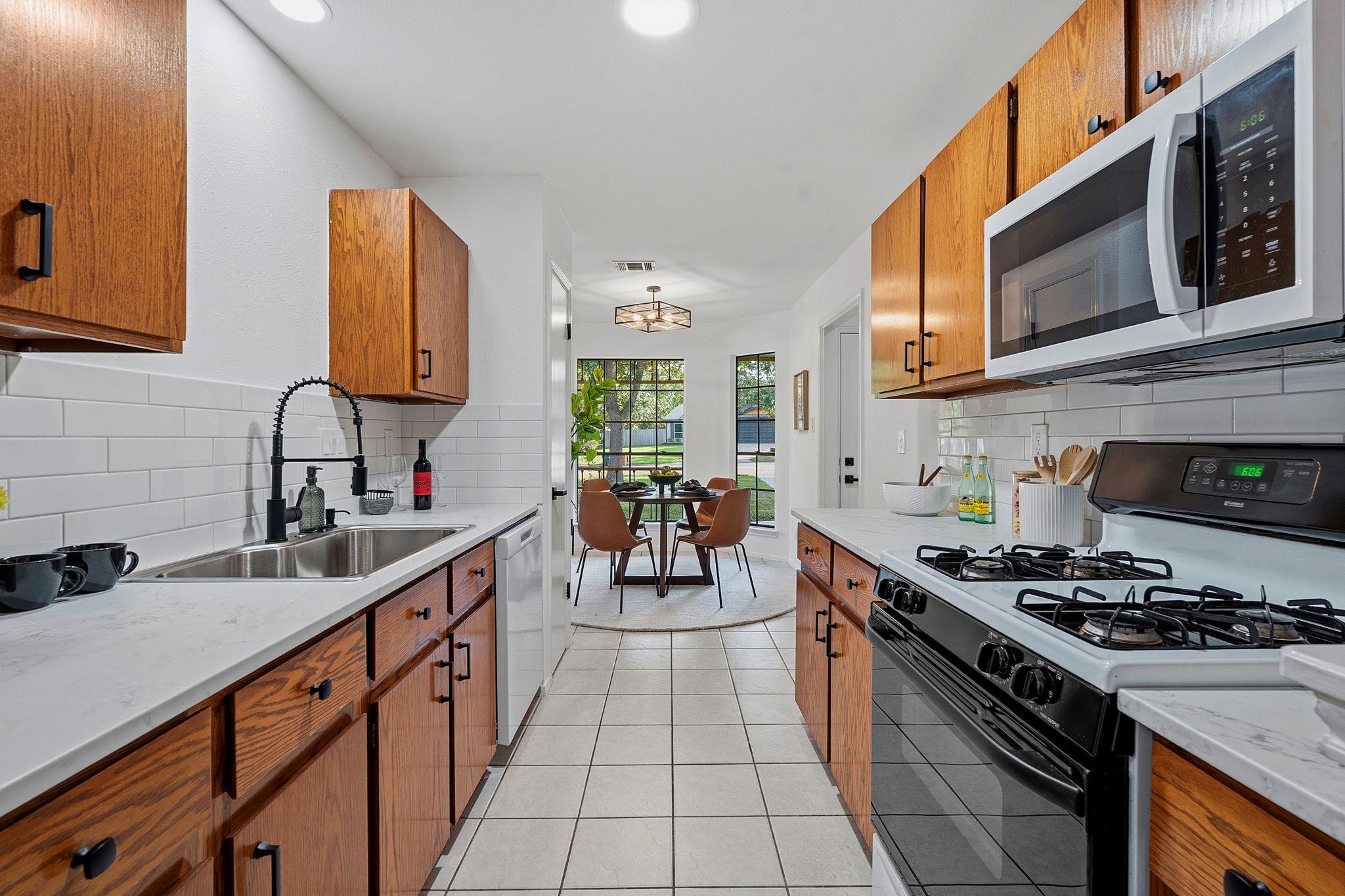 2702 Calabash CV