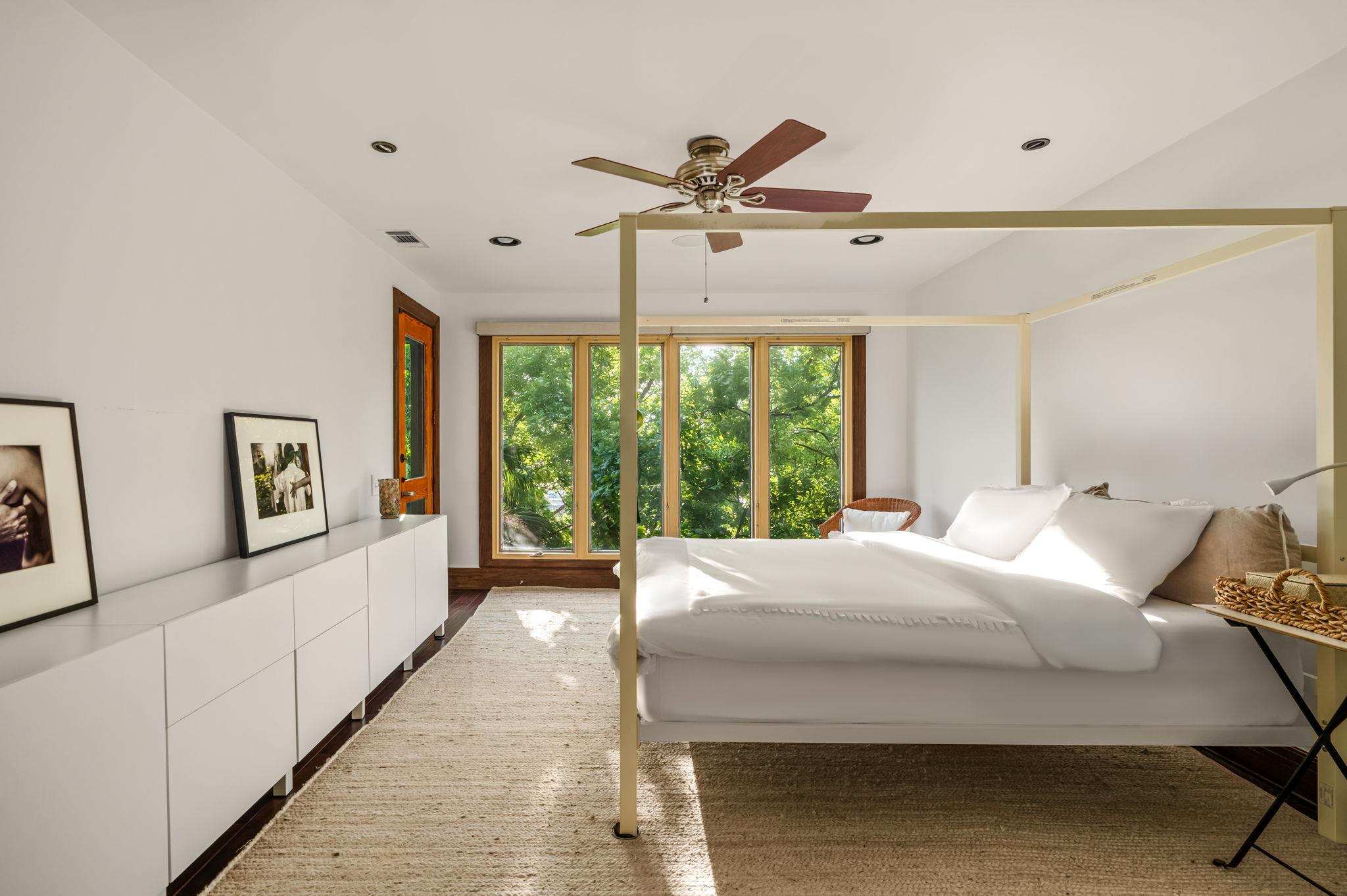 1111 W 12th ST # 107