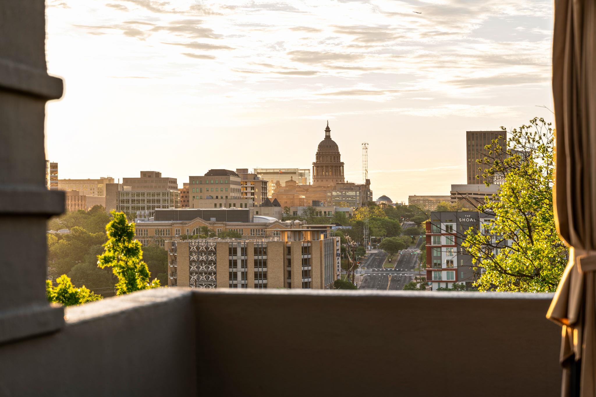 1111 W 12th ST # 107