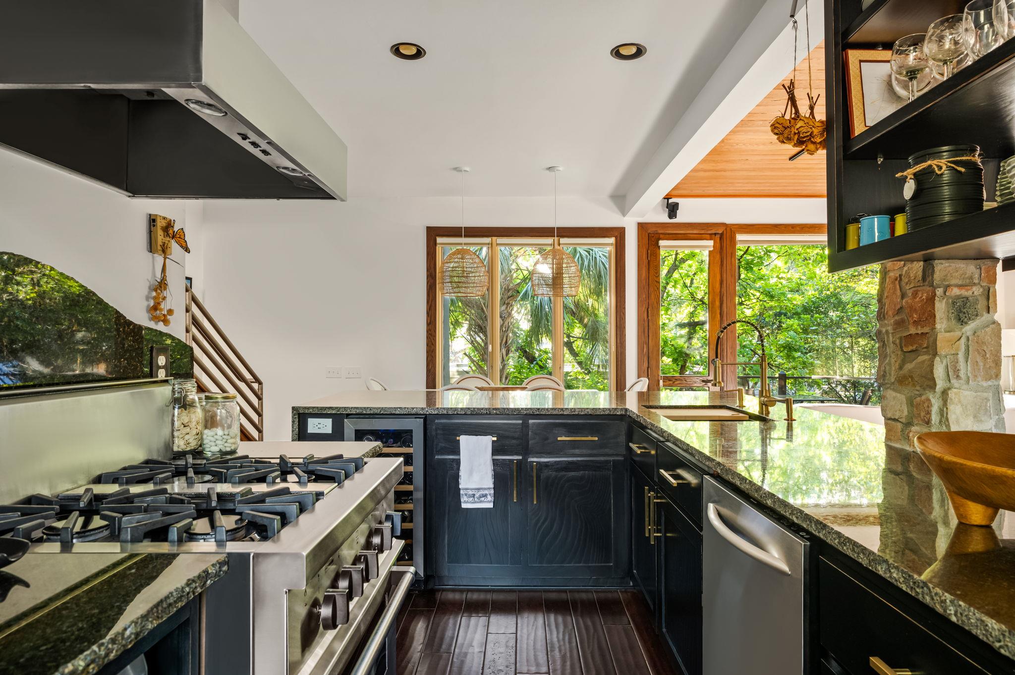 1111 W 12th ST # 107