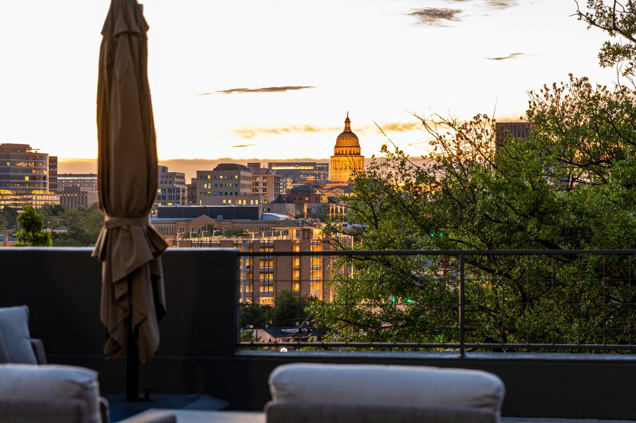 1111 W 12th ST # 107