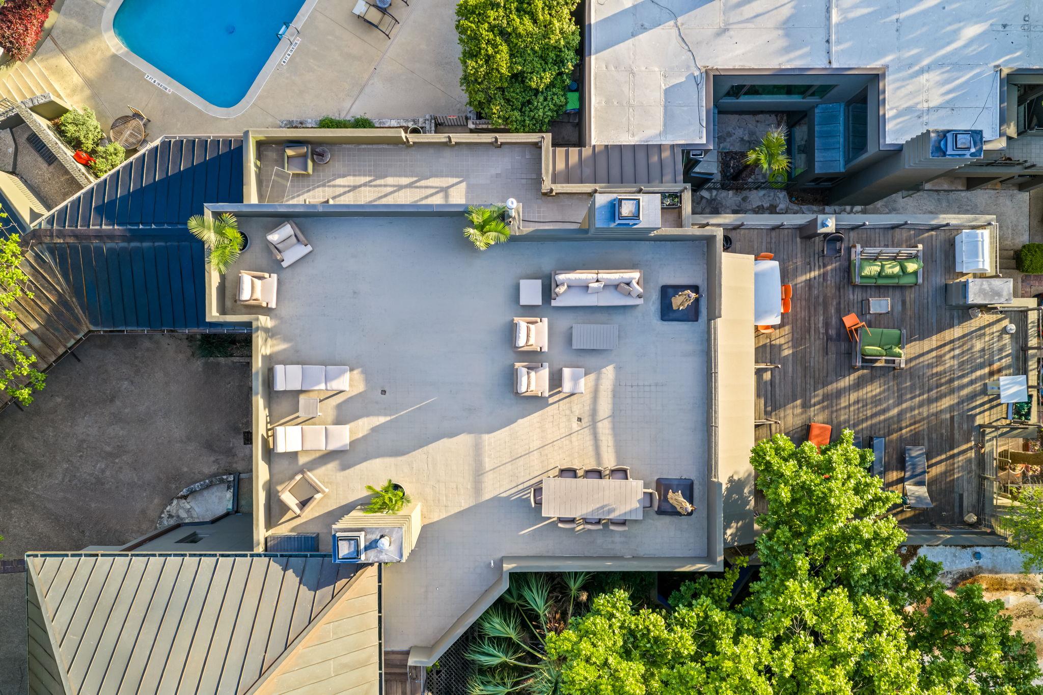 1111 W 12th ST # 107