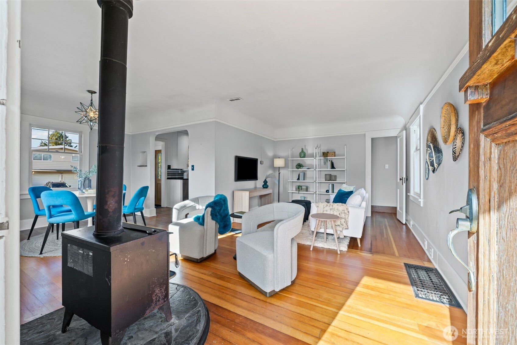 4602 S Chicago Street