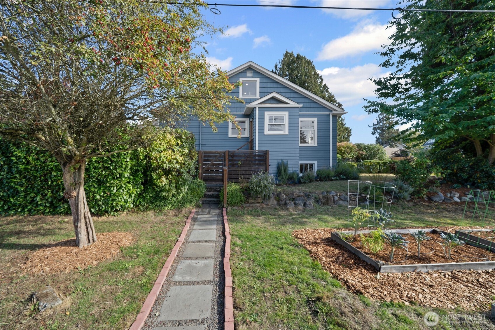 4602 S Chicago Street