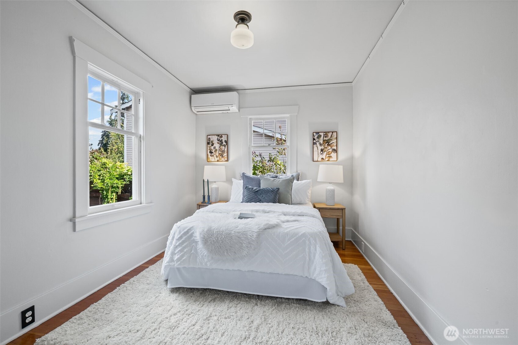 4602 S Chicago Street