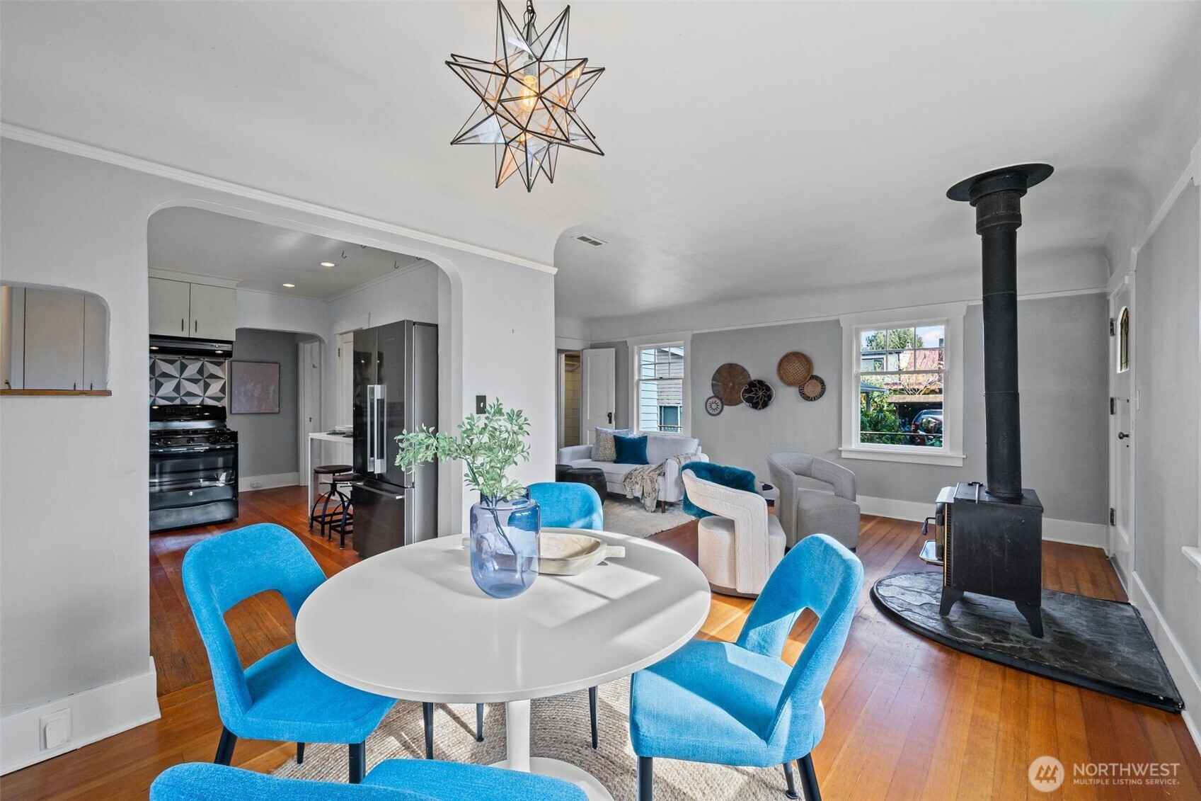 4602 S Chicago Street