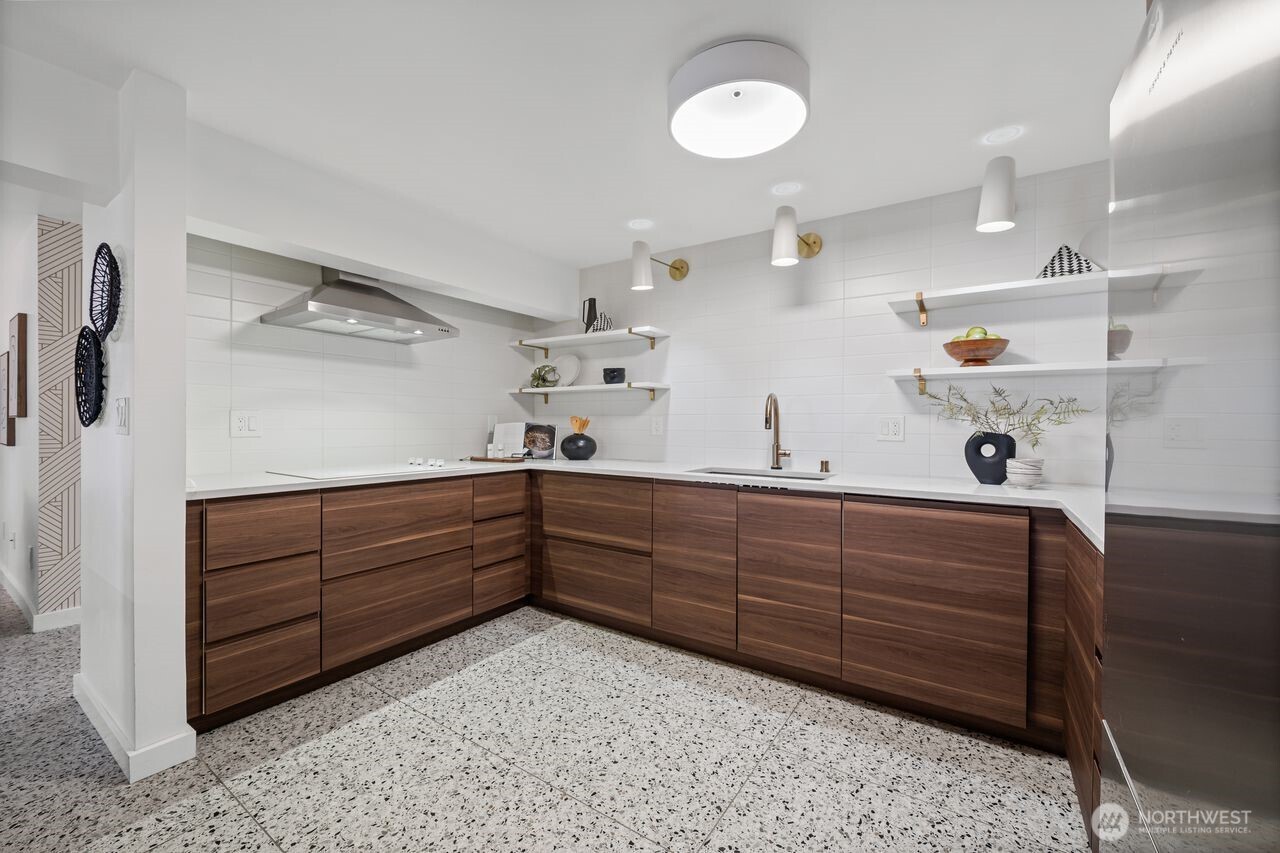 1000 Union Street Unit: 106