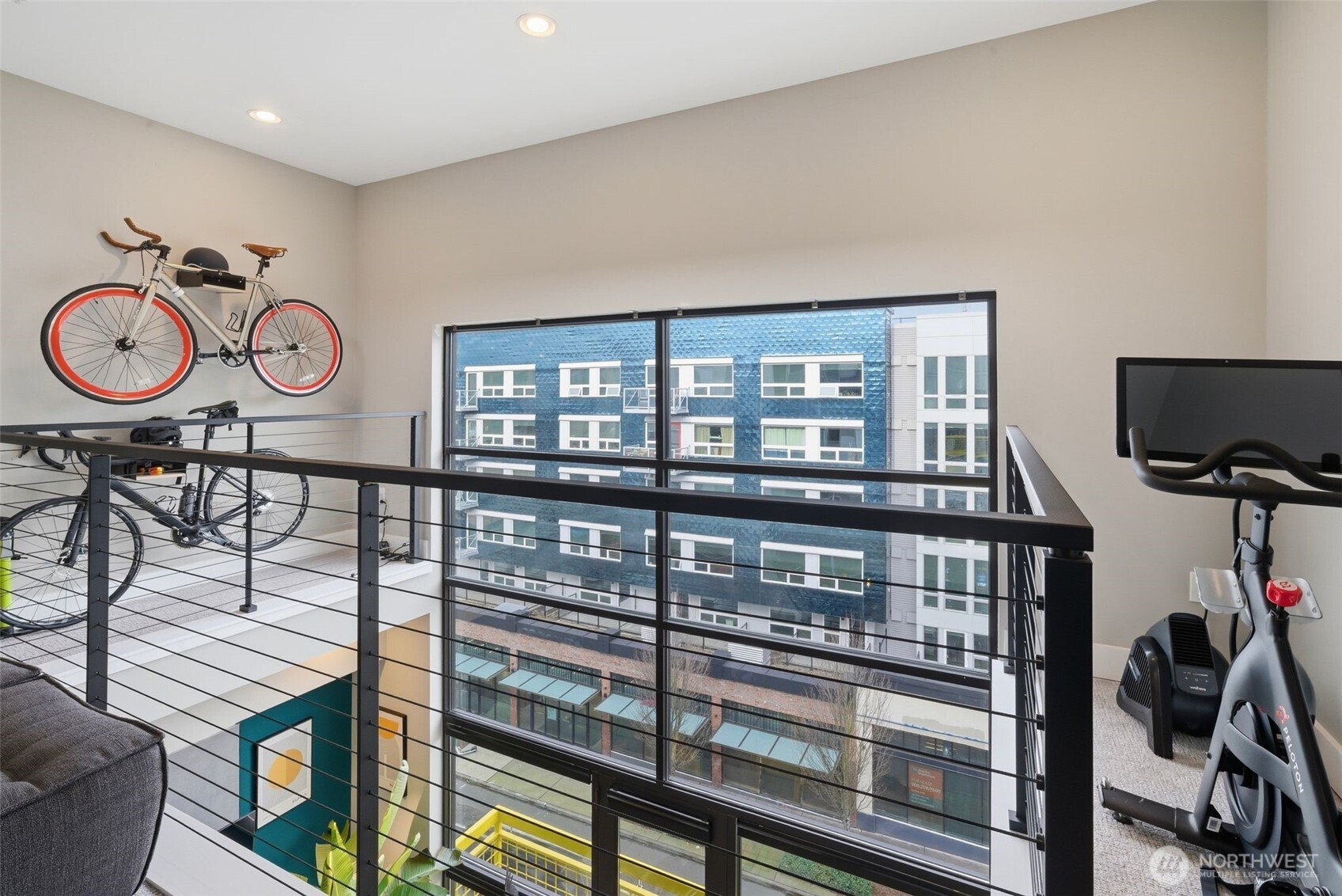 615 E Pike Street Unit: 402