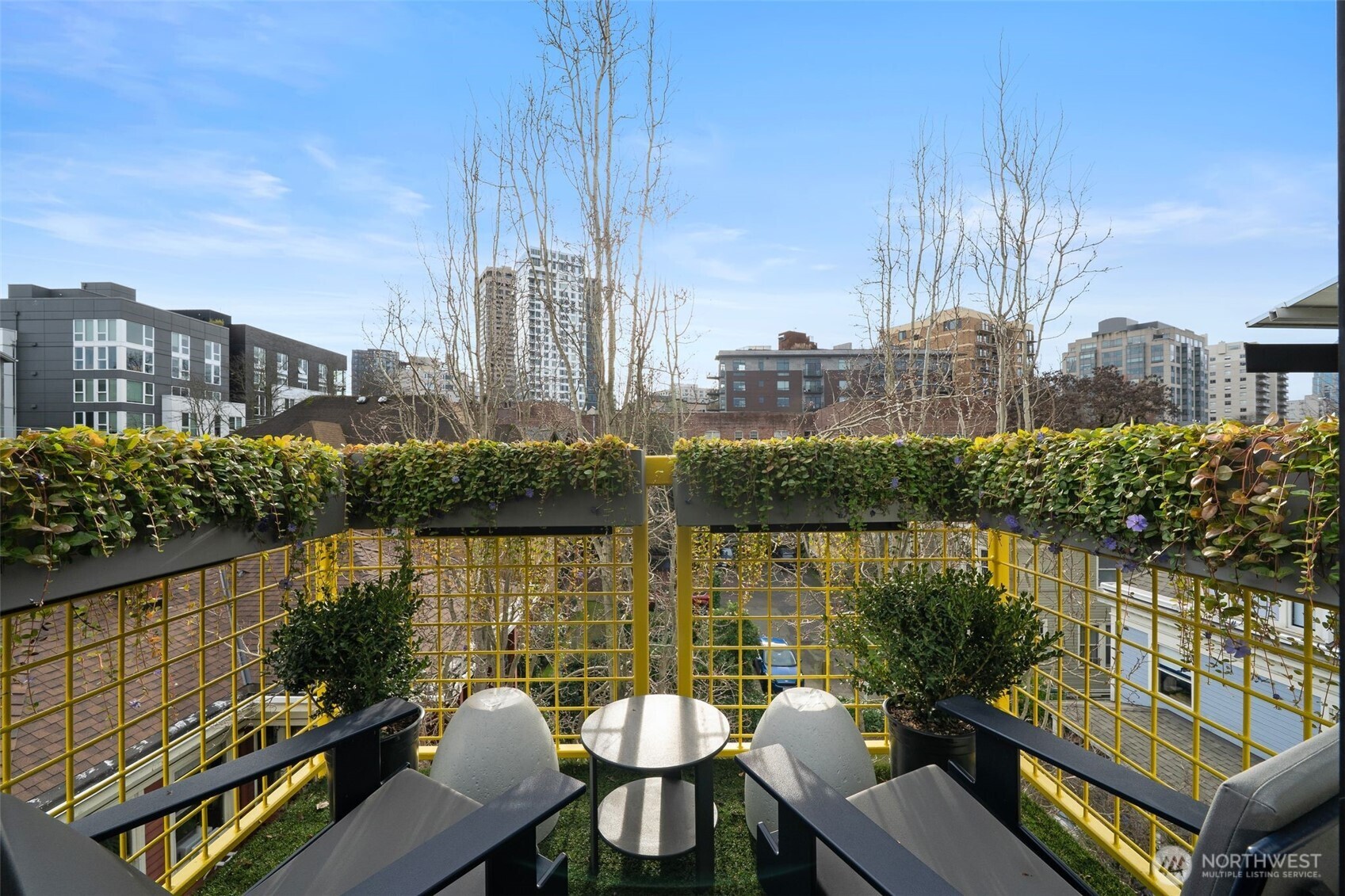 615 E Pike Street Unit: 402