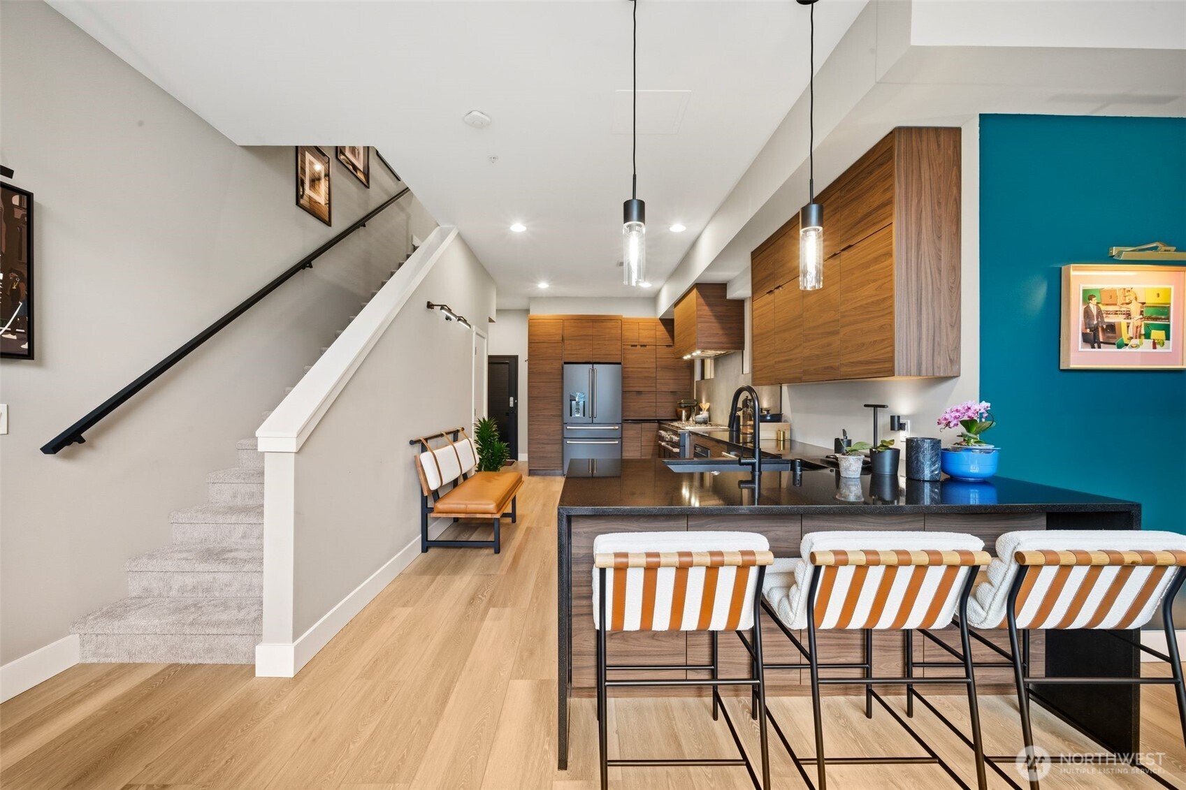 615 E Pike Street Unit: 402