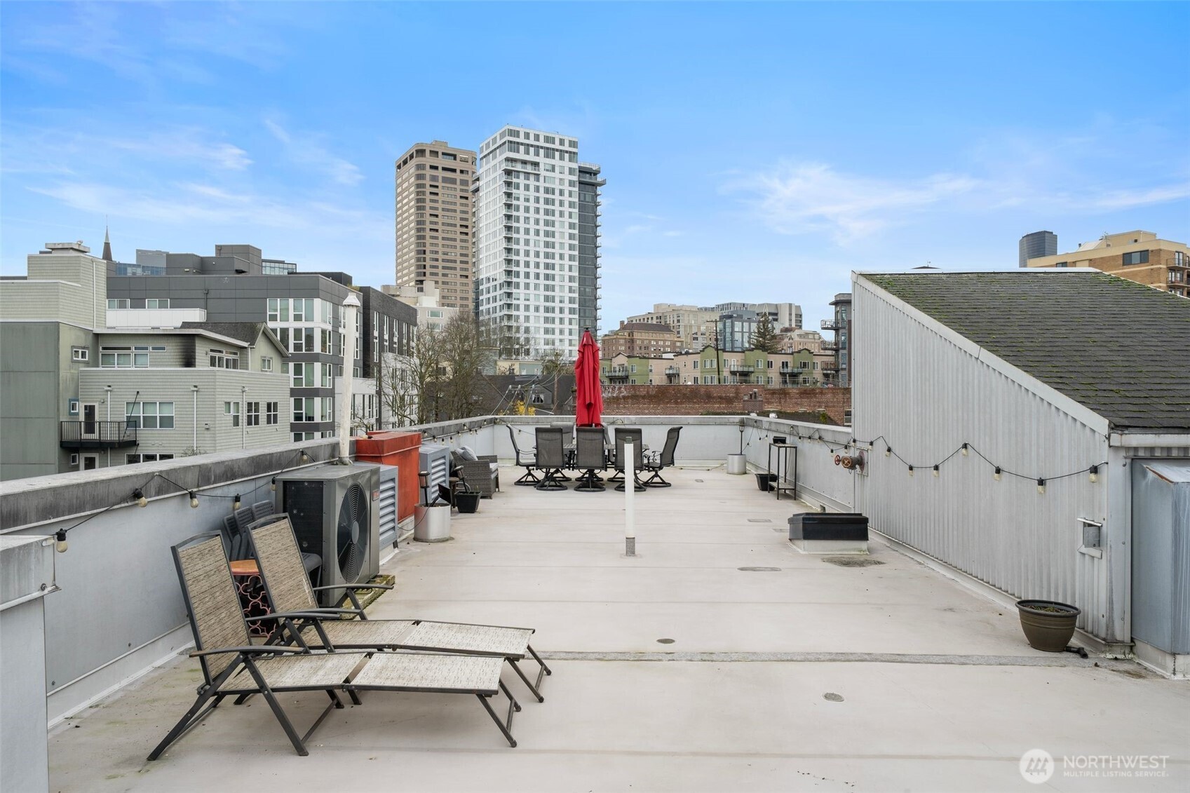 615 E Pike Street Unit: 402