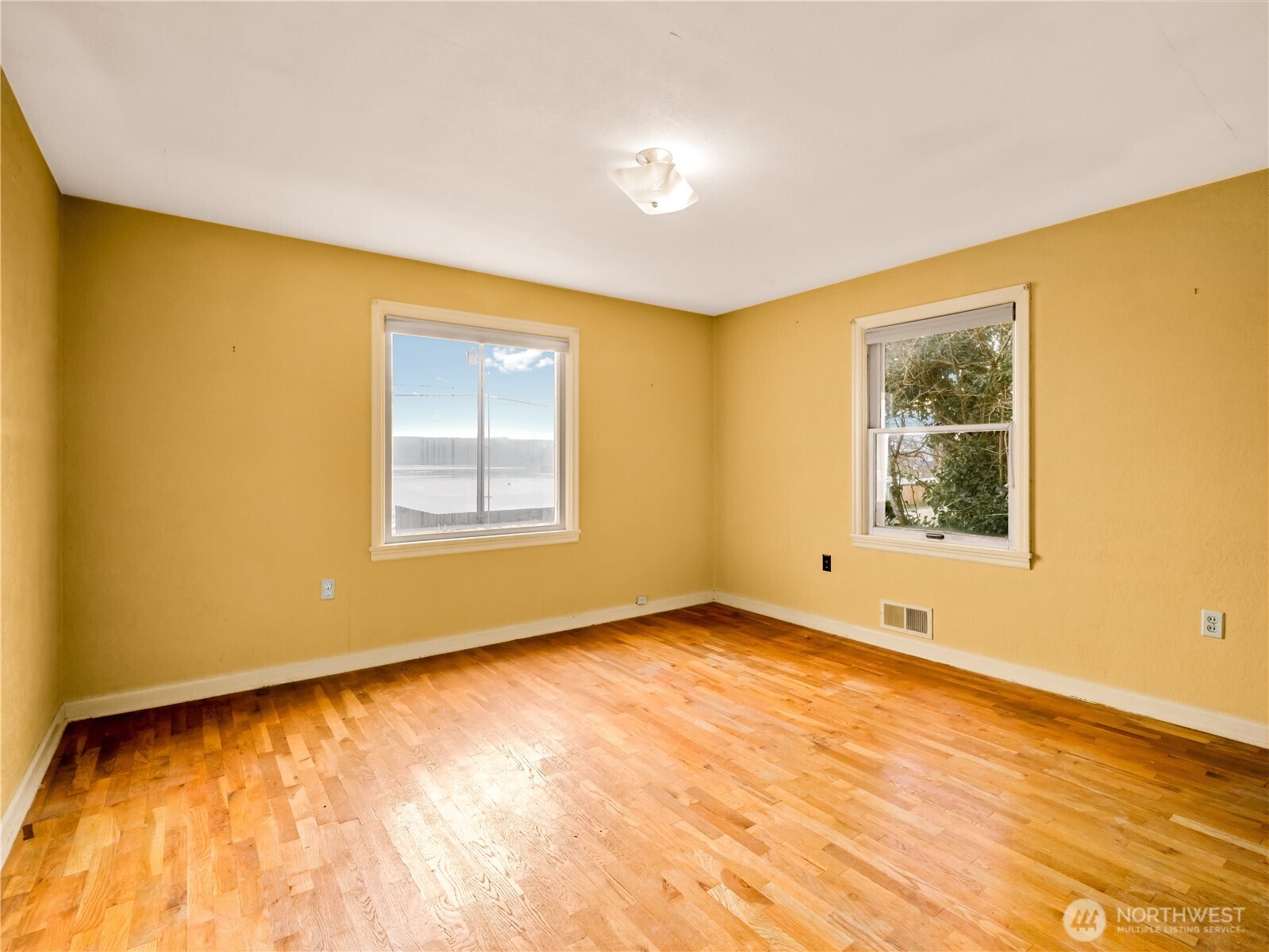 4710 NE North Shore Road