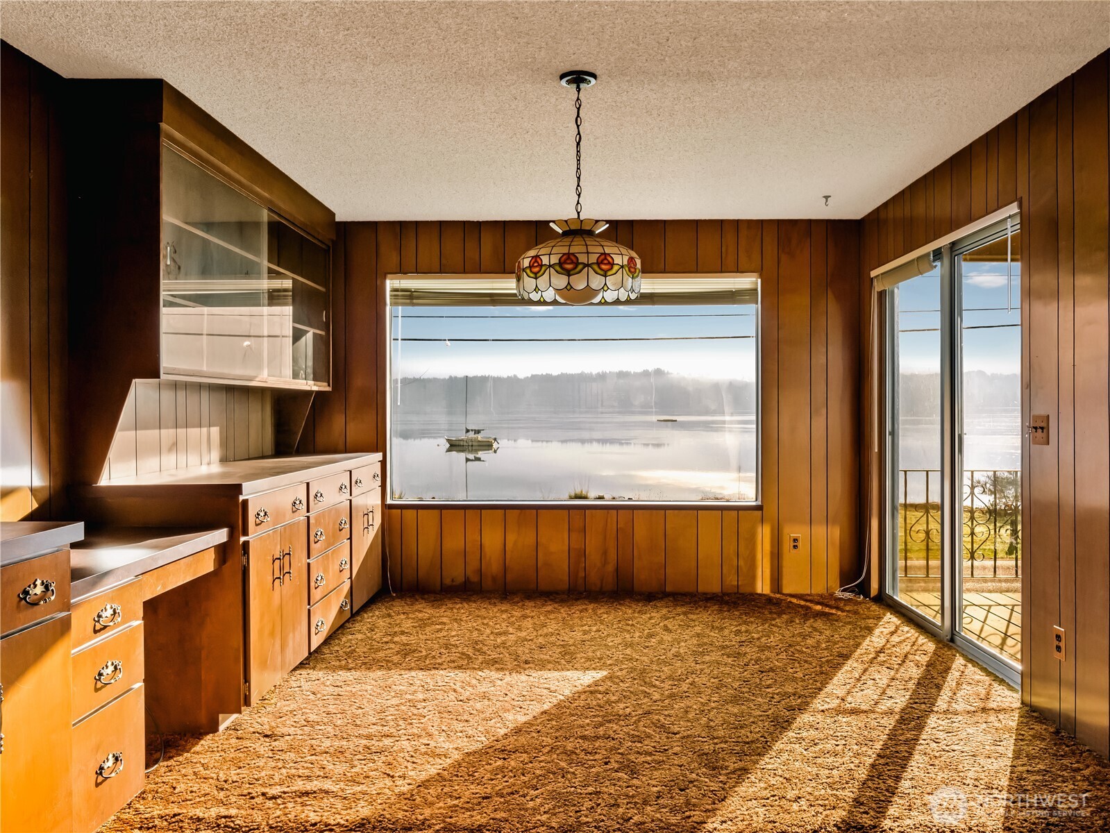 4710 NE North Shore Road