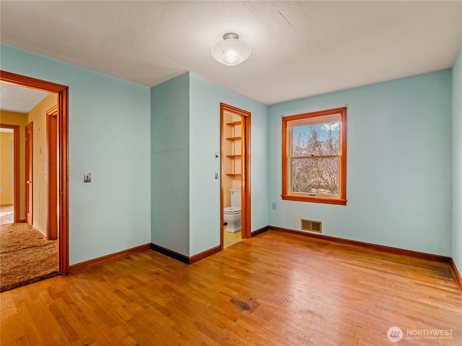 4710 NE North Shore Road