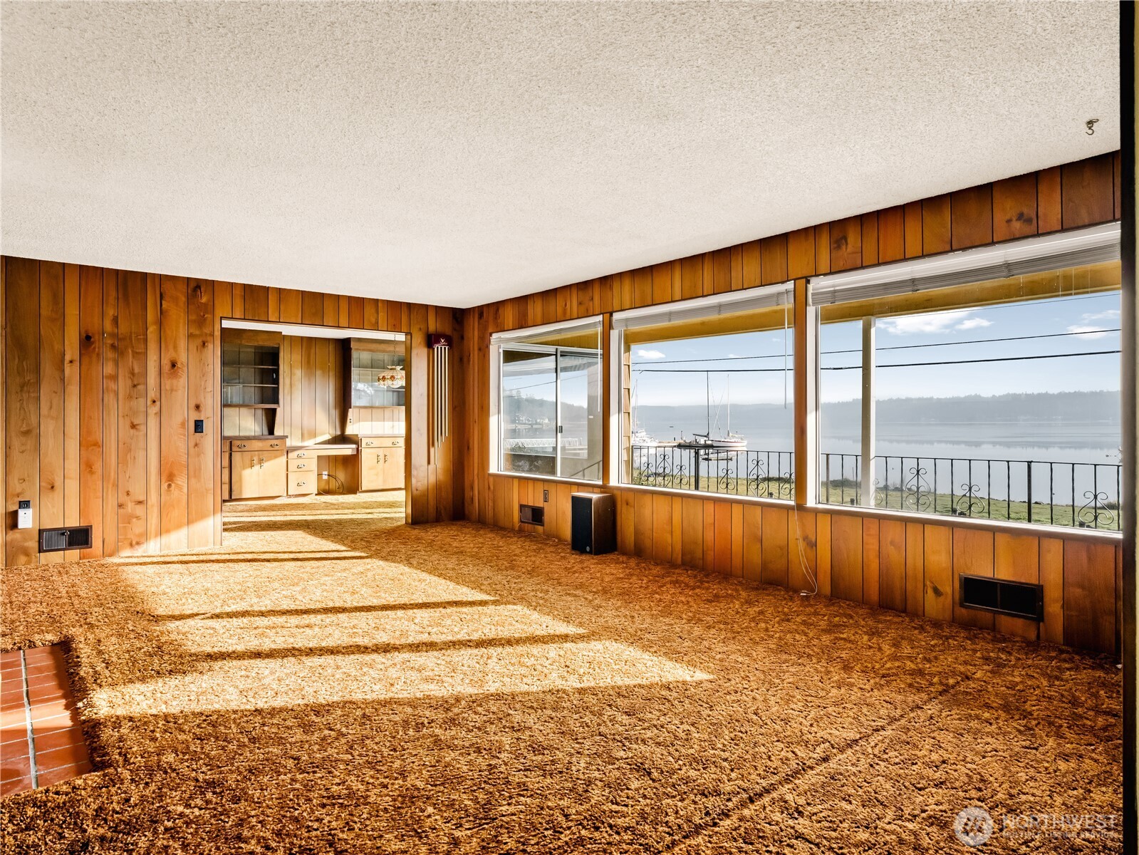 4710 NE North Shore Road