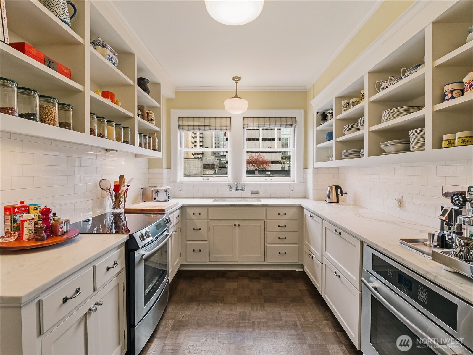 1223 Spring Street Unit: 300