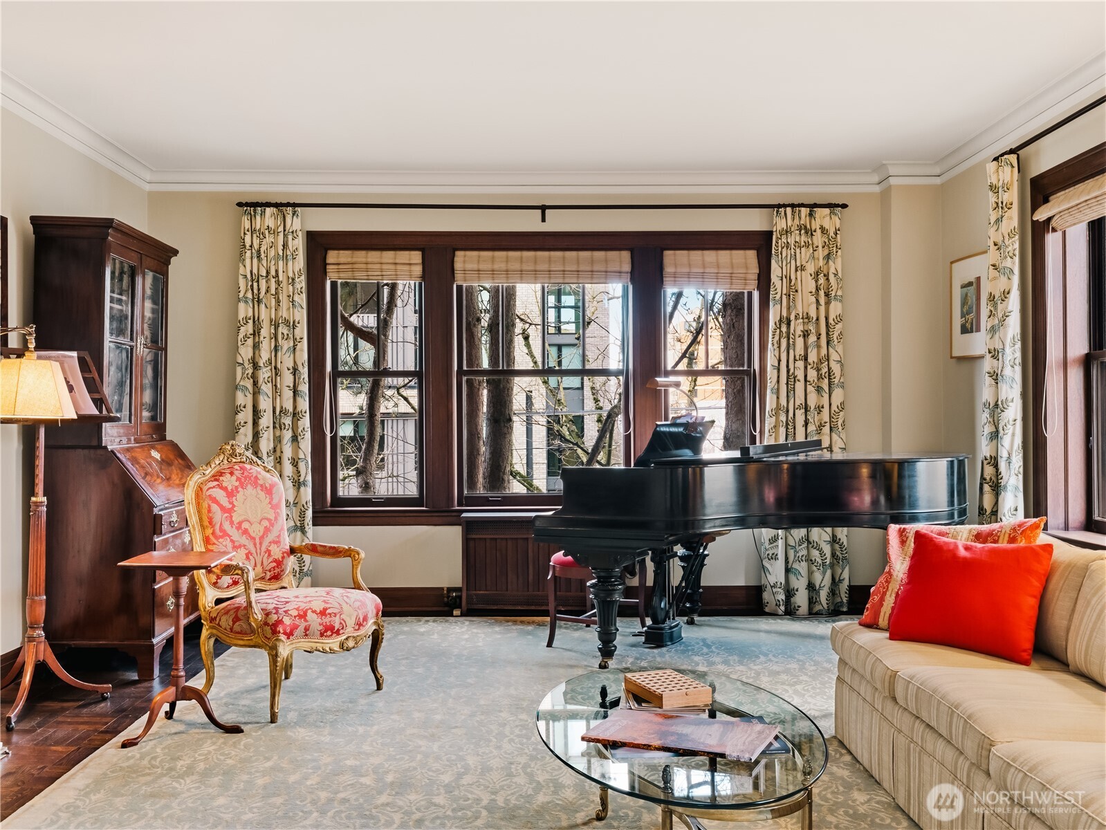 1223 Spring Street Unit: 300