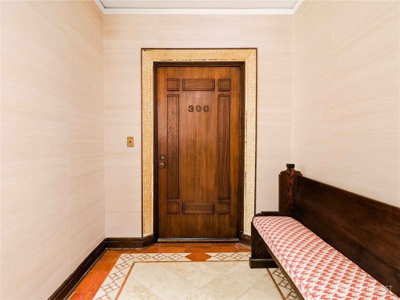 1223 Spring Street Unit: 300