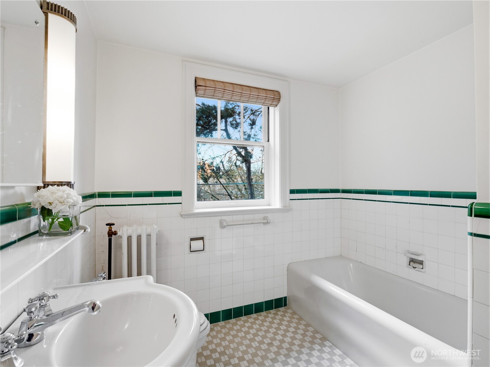 1223 Spring Street Unit: 300