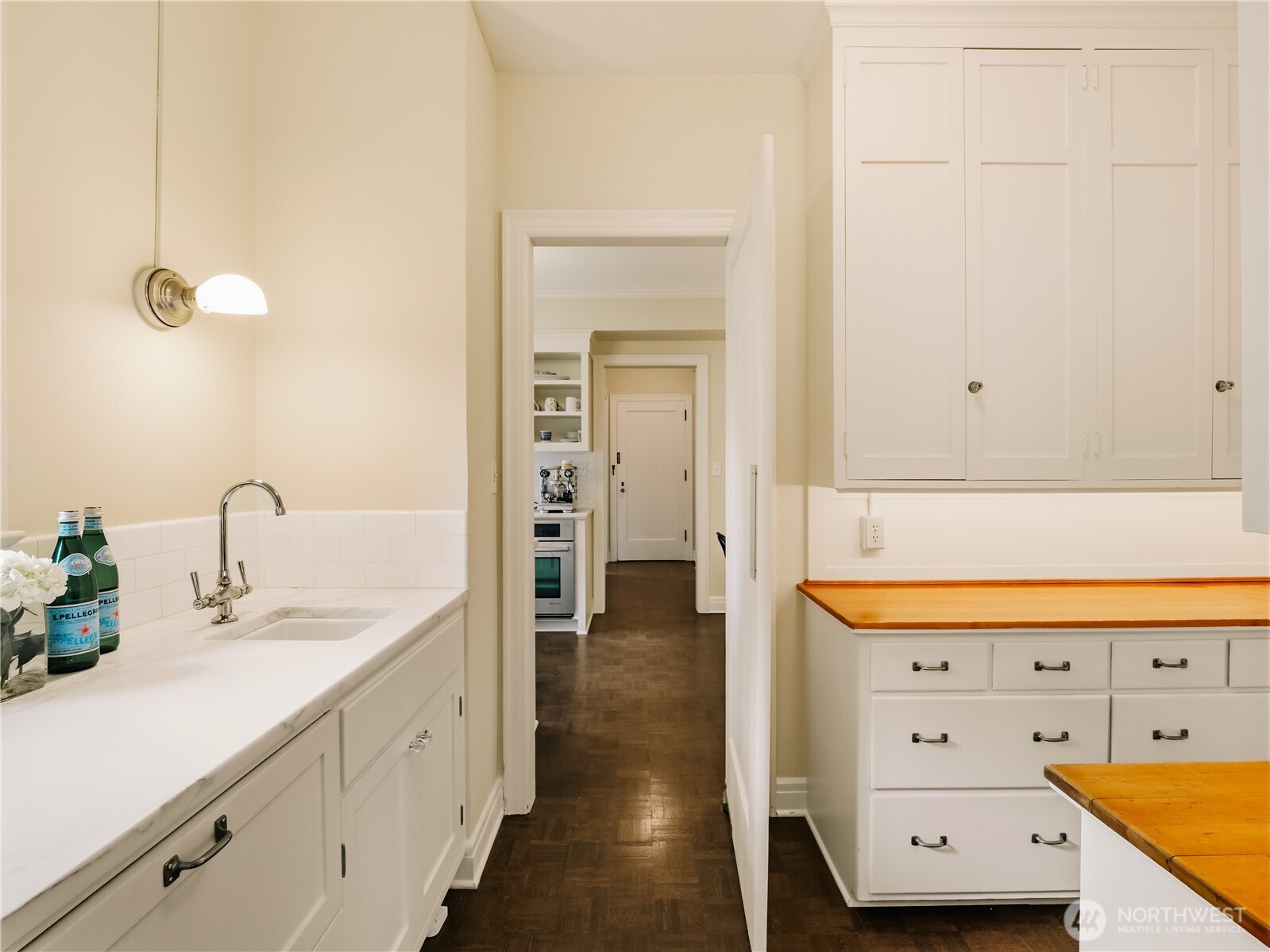 1223 Spring Street Unit: 300