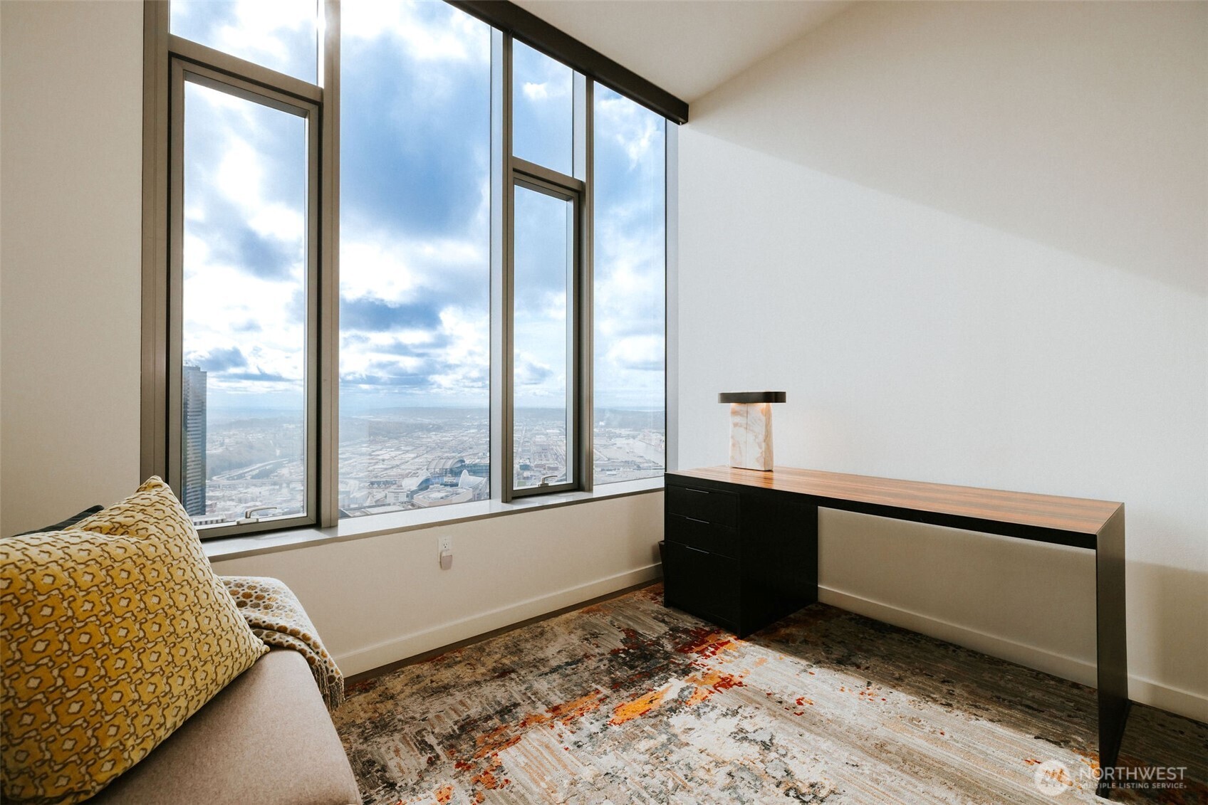 1340 4th Avenue Unit: 5803