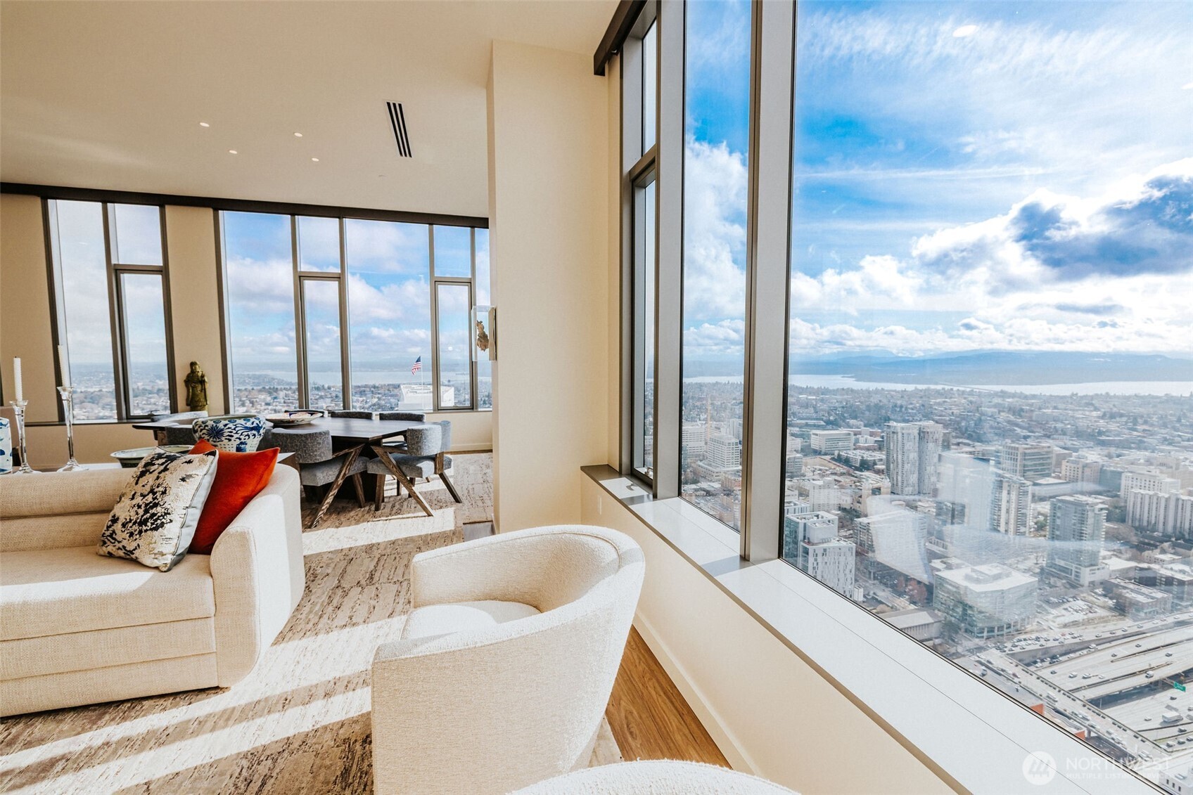 1340 4th Avenue Unit: 5803