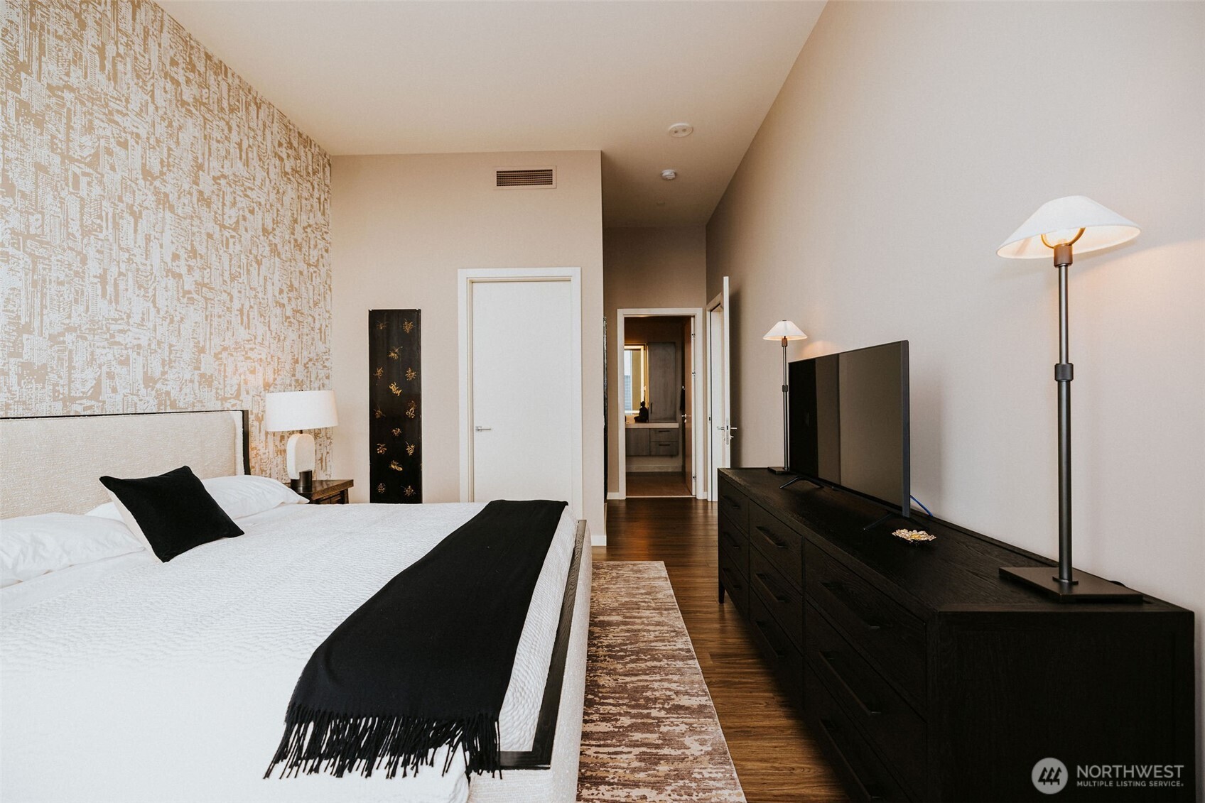 1340 4th Avenue Unit: 5803