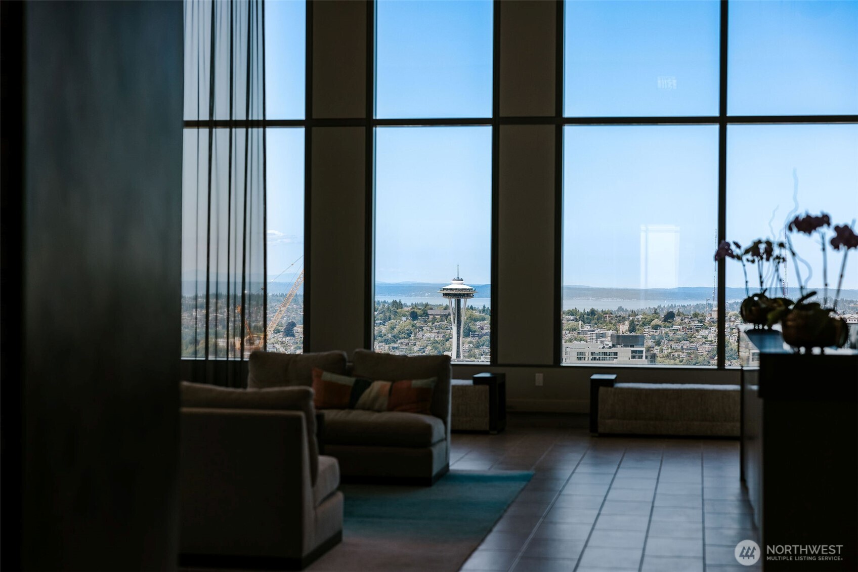 1340 4th Avenue Unit: 5706