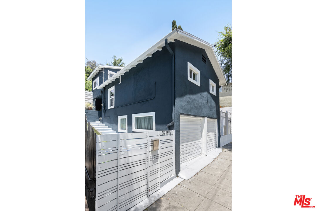 3719 Hellman Ave